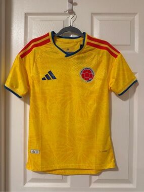 NWT Adidas Adult Colombia Home Soccer Jersey - Yellow